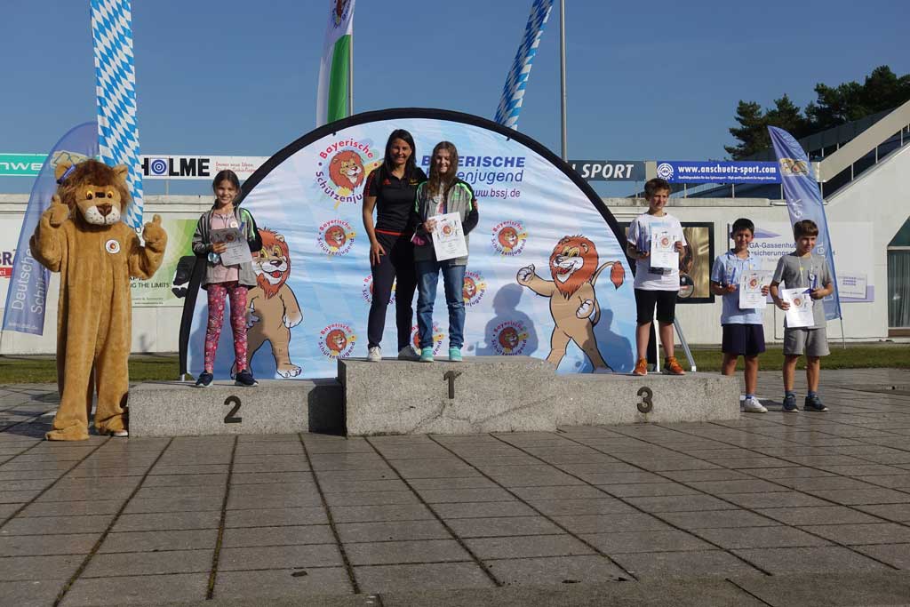 Alexander Birkenseer auf dem 4. Platz Luftpistole Schüler B