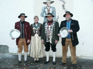 v.l.n.r.: Hans Ullmann, Edeltraud Scheidl, Xaver Gallinger und Michael Hoffmann