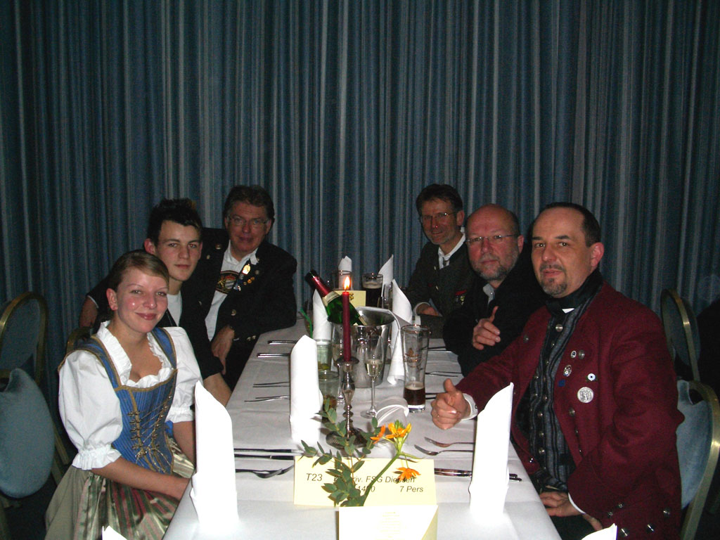 V.l.n.r.: Steffi Böhm, Stefan Hirmer, Fritz Aigner, Reinhold Domes, Klaus Steppat, Dr. Micha von Nordheim