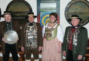 v.l.n.r.: Martin Mayer, Josef Frankenberger, Ursula Schweizer, Xaver Gallinger