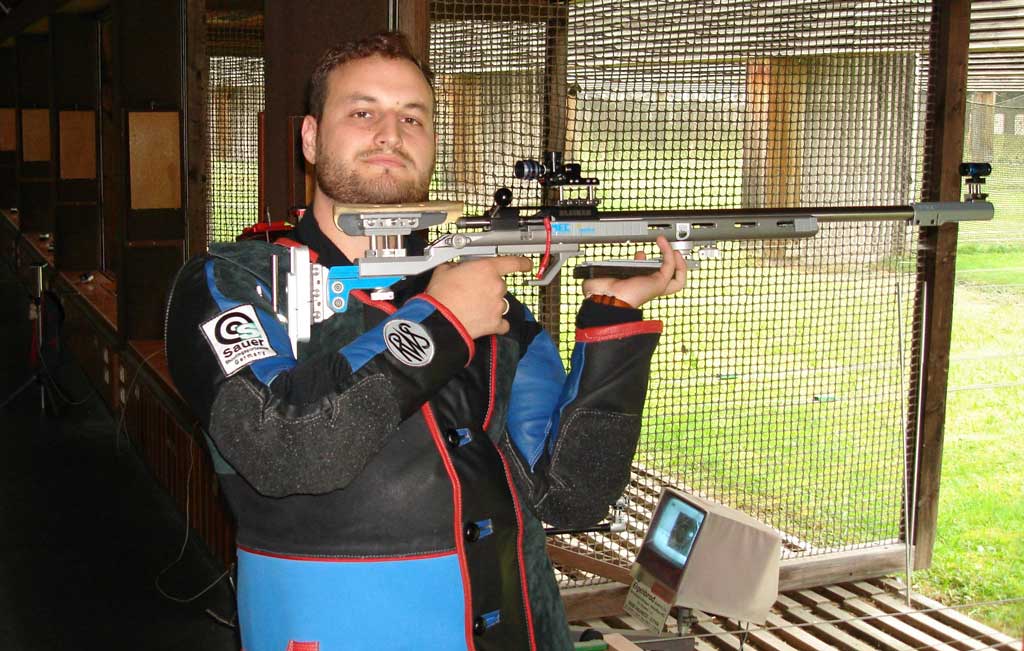 © Foto Roettig: Daniel Brodmeier mit dem Kleinkaliber