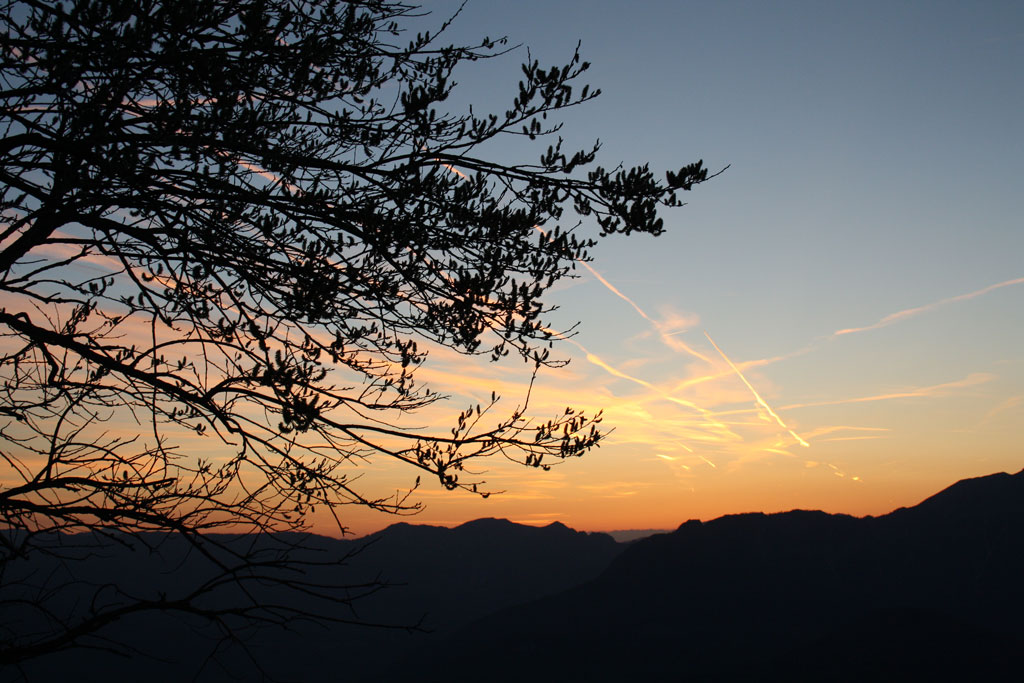 Hüttenausblick bei Sonnenuntergang