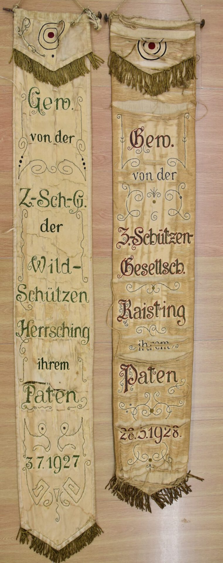 Fahnenbänder