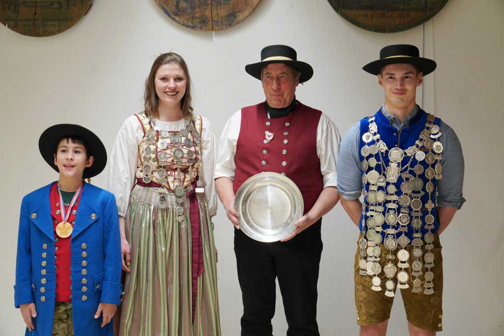 v.l.n.r.: Georg Birkenseer, Eva Stainer, Joe Frankenberger und Leon Steffens