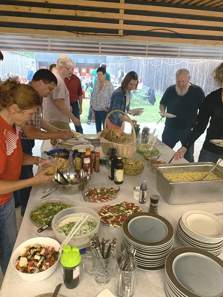 Das Buffet ist eröffnet